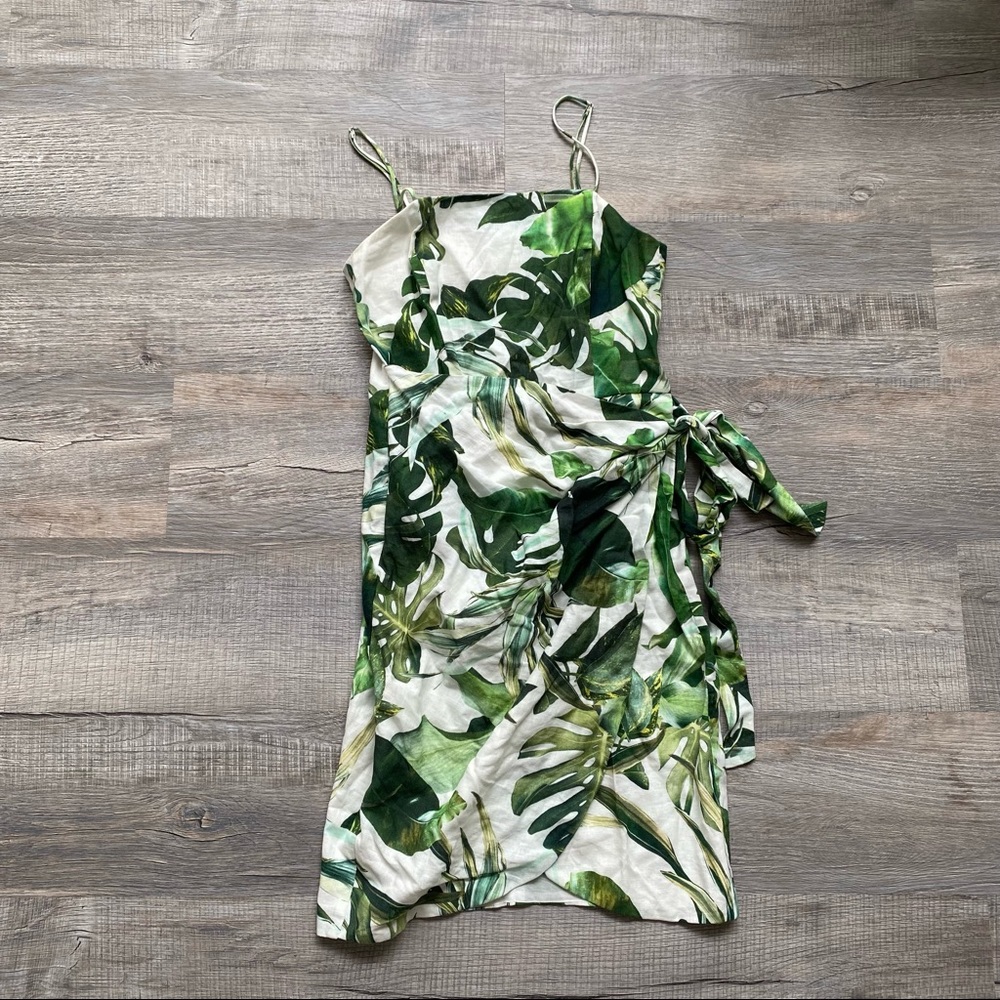 GIANNI BINI Lauren Palm Wrap Dress Size 4
